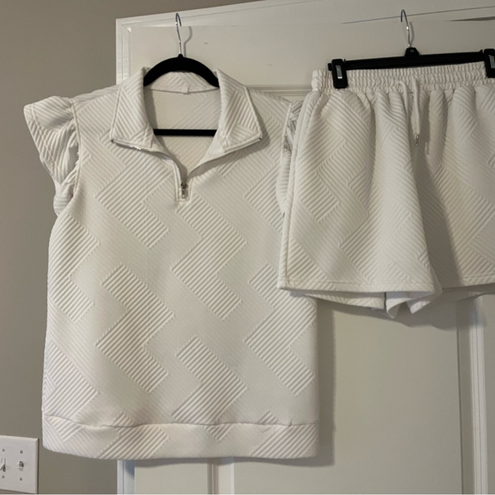Cute set for summer.